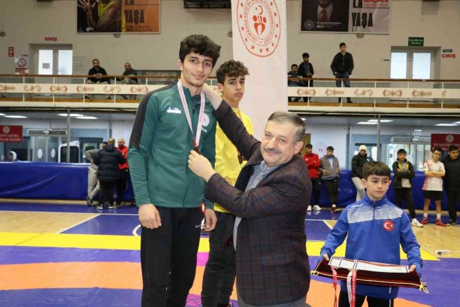 Manisa’da Yapılan Güreş Müsabakaları Sona Erdi