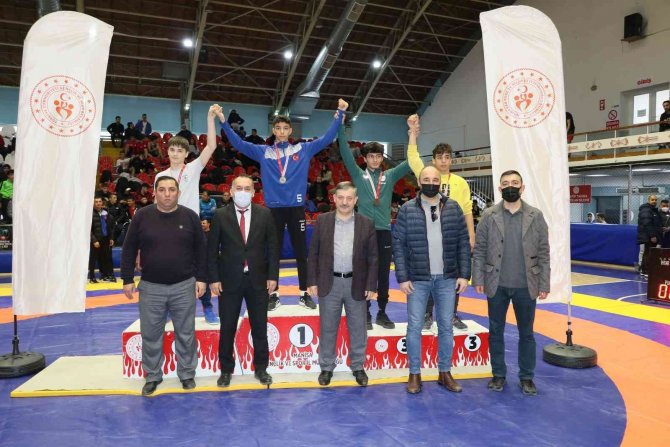 Manisa’da Yapılan Güreş Müsabakaları Sona Erdi