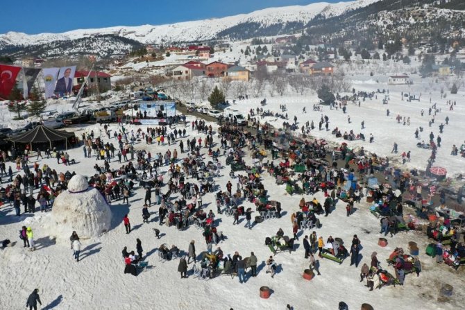 Toroslar ’Kaf Festivali’ İle Renklendi