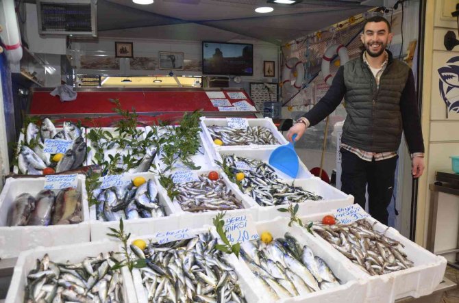 Balıkçı Tezgahlarında Durgunluk