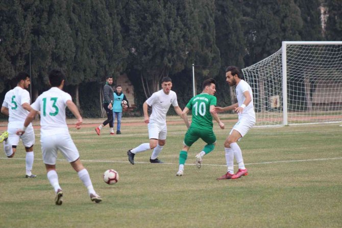 Salihli’de Kazanan Manisa Sanayispor Oldu