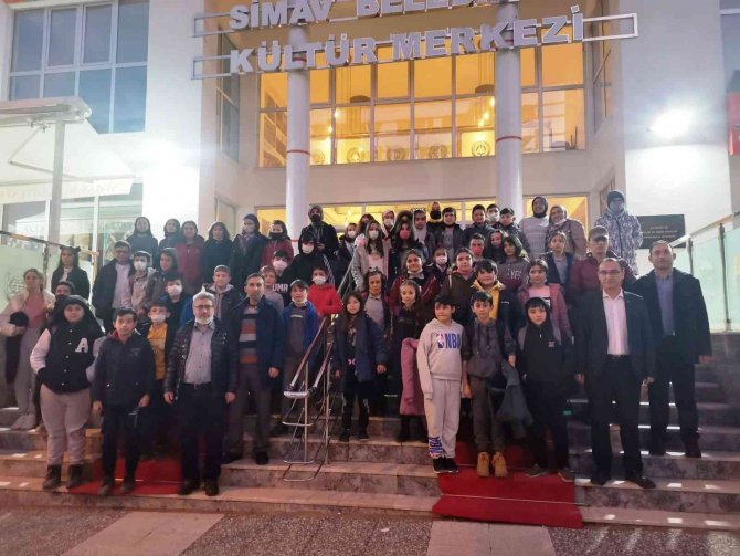 Simav’da Öğrenciler, “İ̇yi Ki Varsın Eren” Filmini İzledi