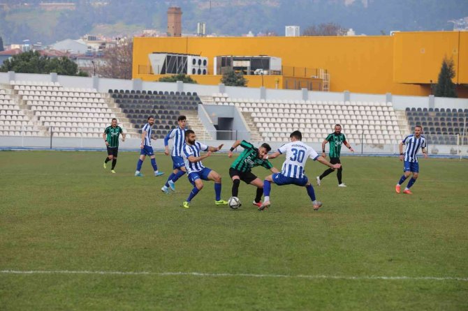 Efeler 09 Sfk: 2 - Aydın Yıldızspor: 0