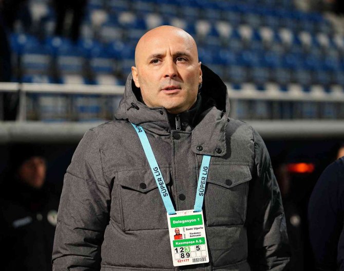 Spor Toto Süper Lig: Kasımpaşa: 0 - Aytemiz Alanyaspor: 0 (Maç Devam Ediyor)