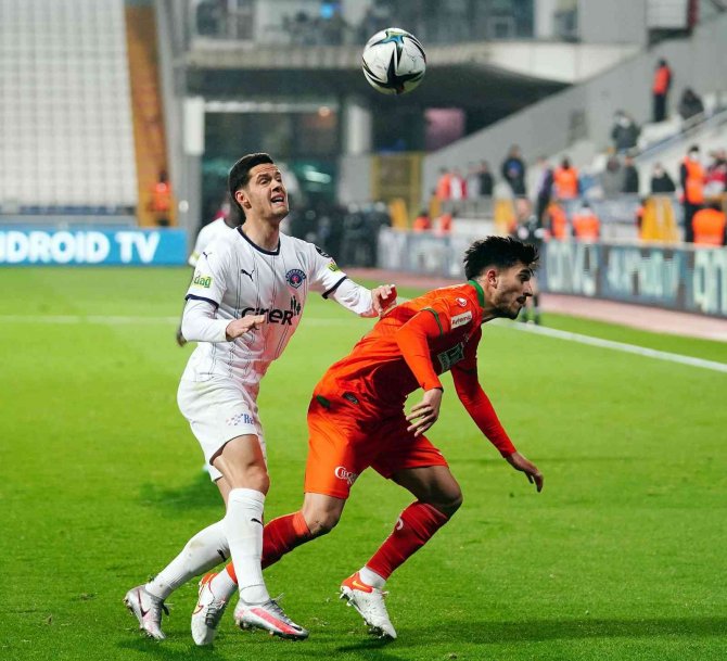 Spor Toto Süper Lig: Kasımpaşa: 2 - Alanyaspor: 2 (Maç Sonucu)