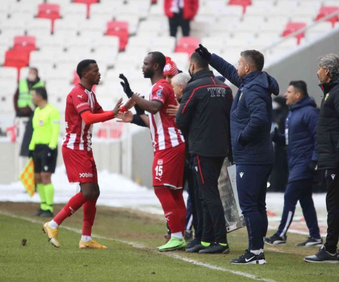 Sivasspor’da Moussa Konate İlk Resmi Maçına Çıktı