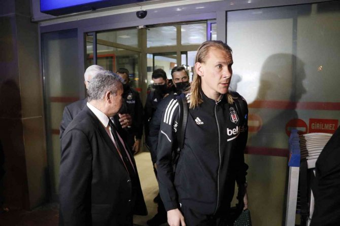 Beşiktaş, Adana’ya Geldi