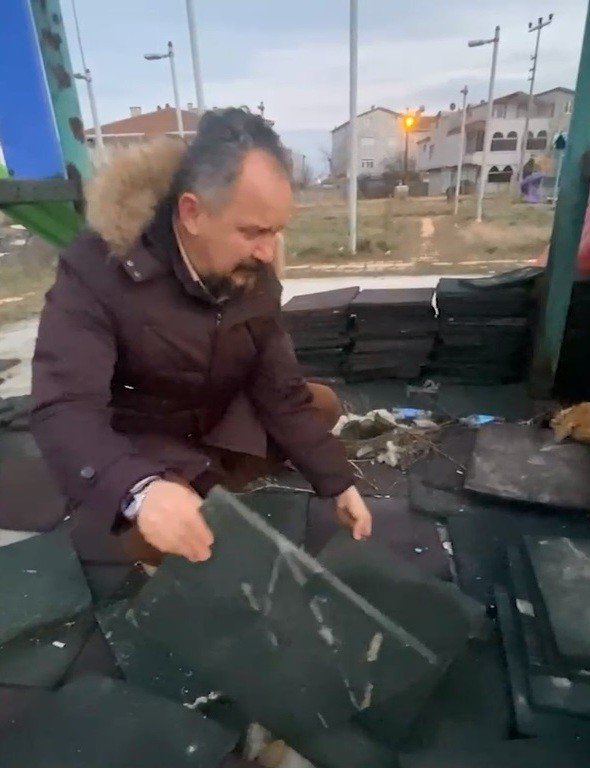 "Halkın Milyonları Heba Oldu"