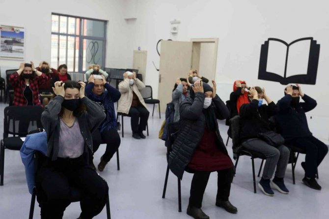 Yenimahalleli Vatandaşlar Yüz Yogasında Buluştu