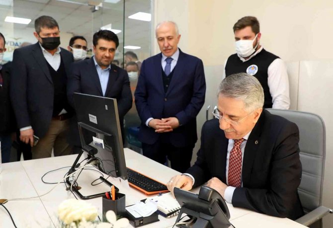 Ak Parti Başkan Yardımcısı Yanılmaz, Akdeniz Belediyesinin Çalışmalarını İnceledi