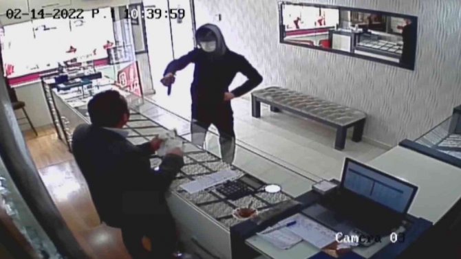 Başkentteki Silahlı Kuyumcu Soygunu Girişimi Kamerada
