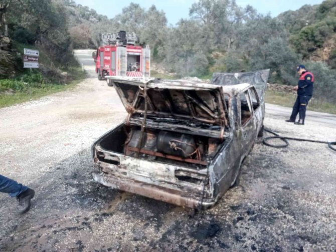 Aydın’da Otomobil Küle Döndü