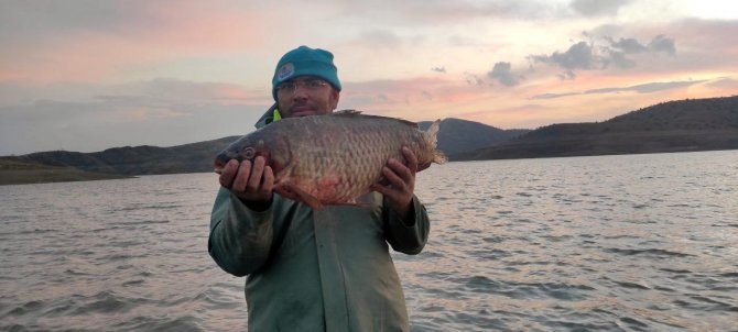 Denizi Olmayan Yozgat’ta Rızıklarını Tekne Balıkçılığıyla Çıkarıyorlar