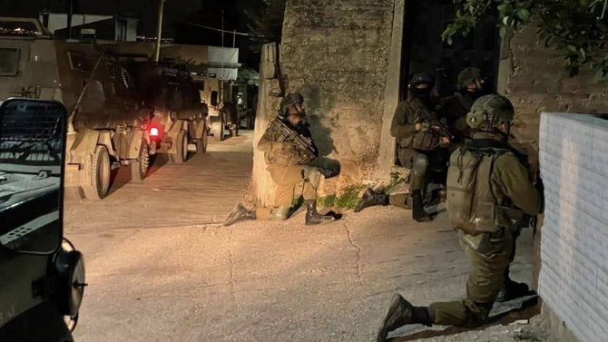 İ̇srail Güçleri, 17 Yaşındaki Filistinli Genci Öldürdü