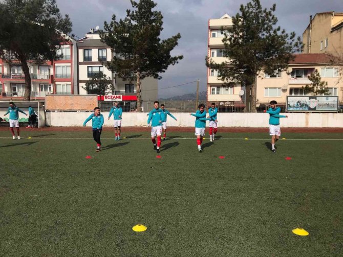 Bilecikspor Yönetiminden Hakeme Tepki