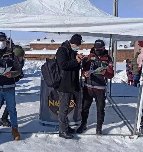 Bitlis’te Uyuşturucu Kullanımına Karşı Broşür Dağıtıldı