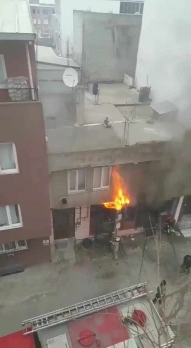 Bursa’daki Bir İşyerinde Korkutan Yangın