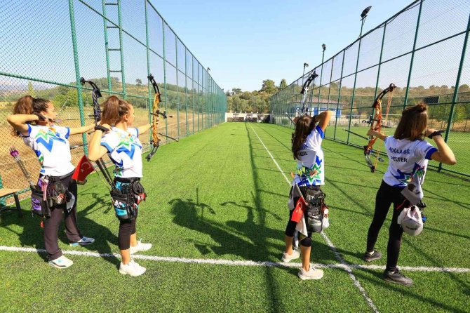 Büyükşehir’den Amatör Spor Kulüplerine Destek