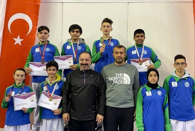 Çesk Sporcuları, Milli Takım Aday Kampına Katılmaya Hak Kazandı