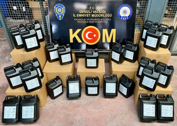 Yüzlerce Kaçak Ürün Ve 63 Bidon İçerisinde 315 Litre Etil Alkol Ele Geçirildi