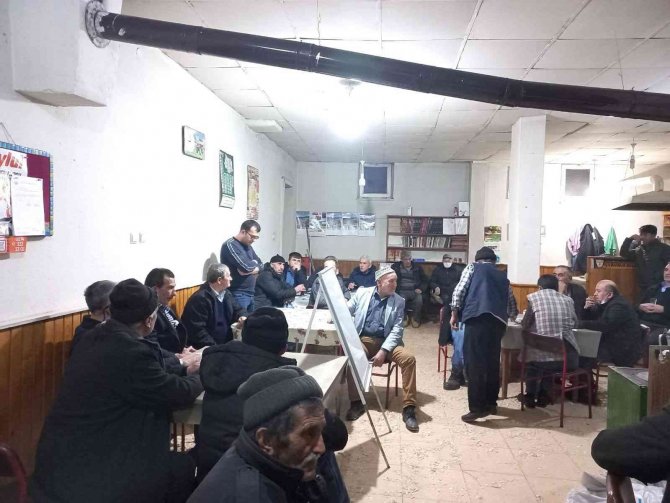 Domaniç’te Çiftçi Eğitim Toplantısı