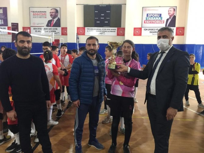 Gençler Voleybolda Şampiyonlar Belli Oldu