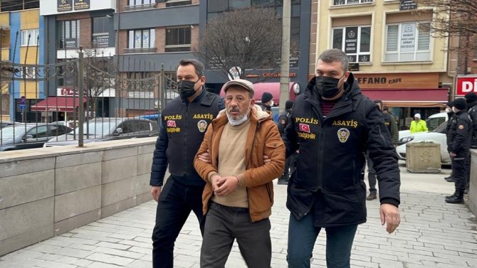 Adliyeye Sevk Edilen Cinayet Şüphelisi: “Pişmanım, Ama Hak Etti”