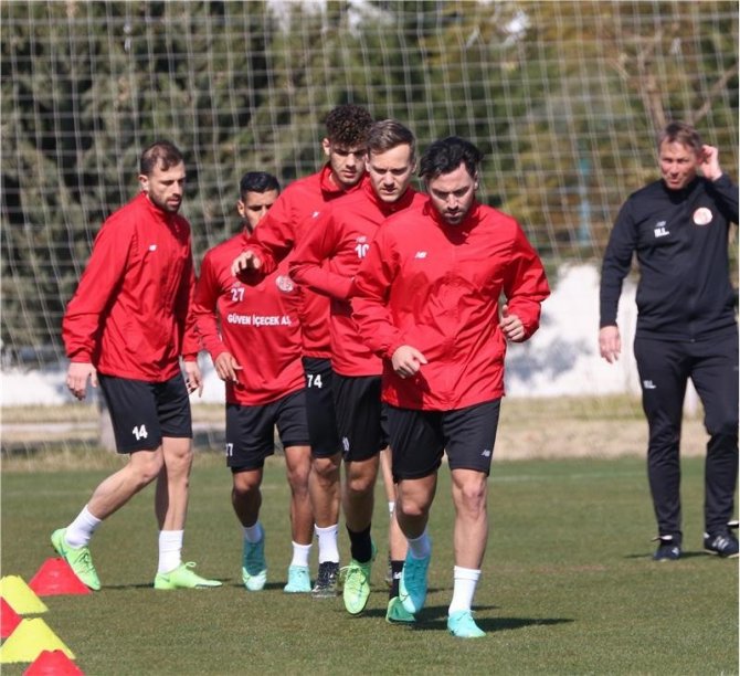Ft Antalyaspor’da, Ök Yeni Malatyaspor Hazırlıkları