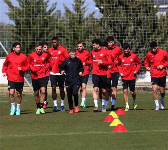 Ft Antalyaspor’da, Ök Yeni Malatyaspor Hazırlıkları