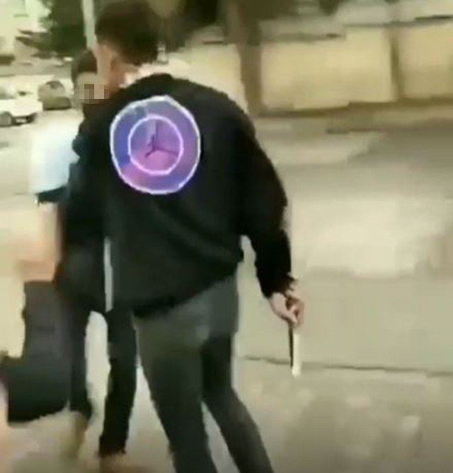 Gençler, Araya Aldıkları Arkadaşlarını Öldüresiye Darp Etti