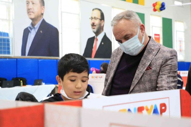 Gençler 27 İlde Deneyap Uygulama Sınavında Ter Döktü