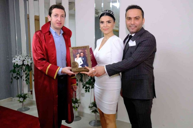 Giresun’da Sevgililer Gününde 15 Çiftin Nikahı Kıyıldı