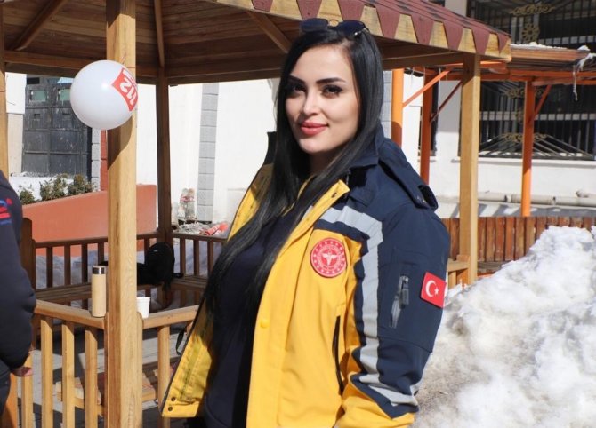 Hakkari 112 Çağrı Merkezi Stant Kurdu