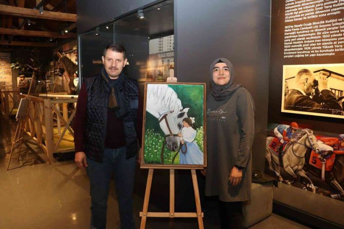 Hamidiye’de 60 Eser Görücüye Çıktı