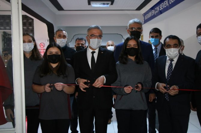 Öğrencilere Ve Kursiyerlere Teknolojik Kolaylık, "E-sınav Merkezi"