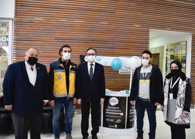 İ̇l Sağlık Müdürlüğü Personelleri Sigara Bırakma Günü’nde Sahaya İndi