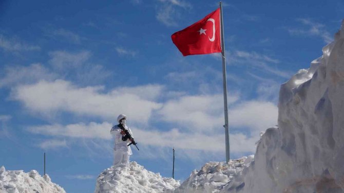 İ̇glo Mevziden Sevgiliye Sıcak Mesaj