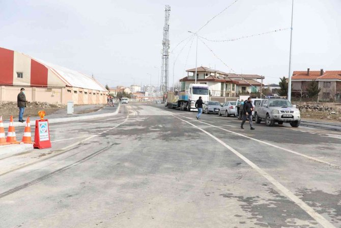 Talas Bulvarı İle Komando Caddesi Bağlantı Yolu Hizmete Açıldı