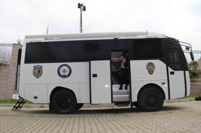 Mobil Kriminal İnceleme Aracı ’Kıraç’ İ̇zmir’e Teslim Edildi