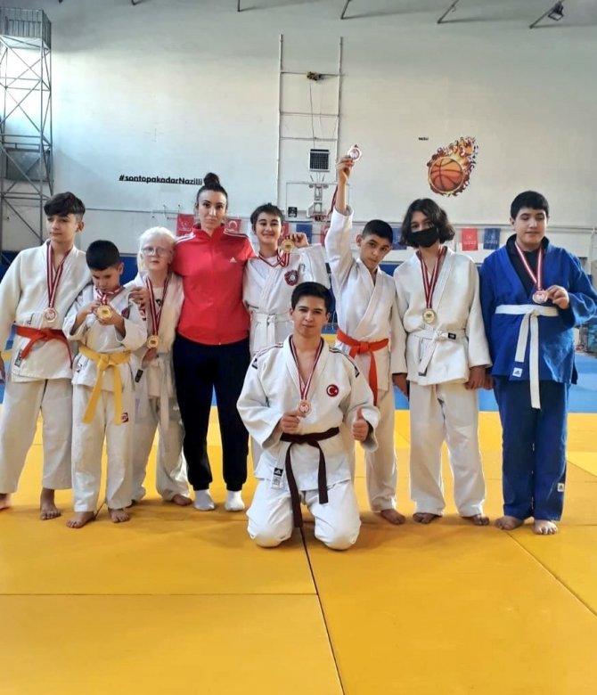 Judoda 8 Altın Madalya Denizli’nin
