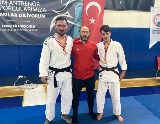 Nilüferli Sporculardan 3 Altın Madalya
