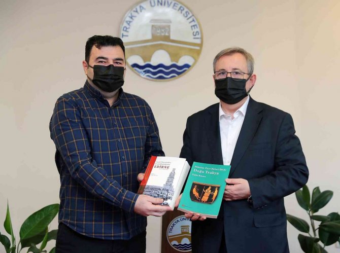 Dr. Öğr. Üyesi Karaca’dan Kitap Takdimi
