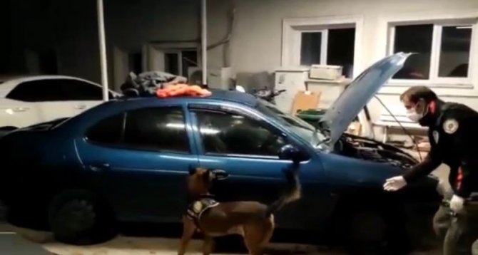 İ̇stanbul’dan Getirdikleri Uyuşturucuları Satamadan Yakalandılar