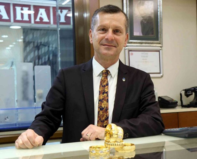 Altının Ateşini Ukrayna-rusya Krizi Körüklüyor