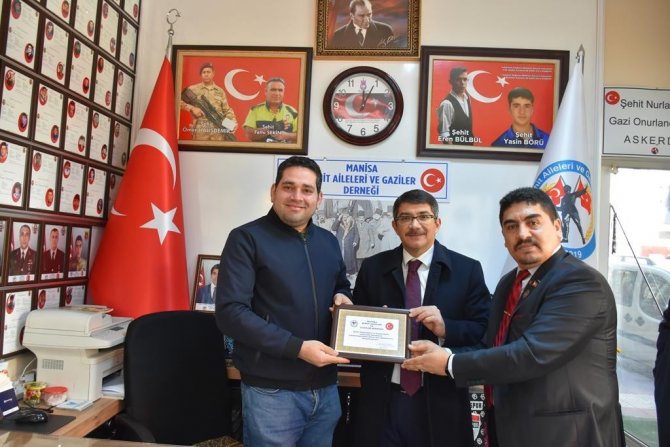 Başkan Çelik, Şehit Aileleri Ve Gazileri Ziyaret Etti