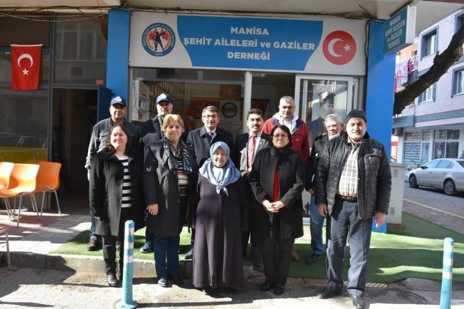 Başkan Çelik, Şehit Aileleri Ve Gazileri Ziyaret Etti