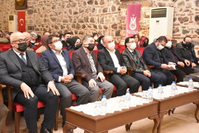 Manisa’nın Manevi Mimarı Konferansla Anıldı
