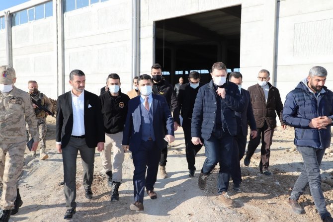 Kaymakam Tunç, Cizre Osb’de İncelemelerde Bulundu