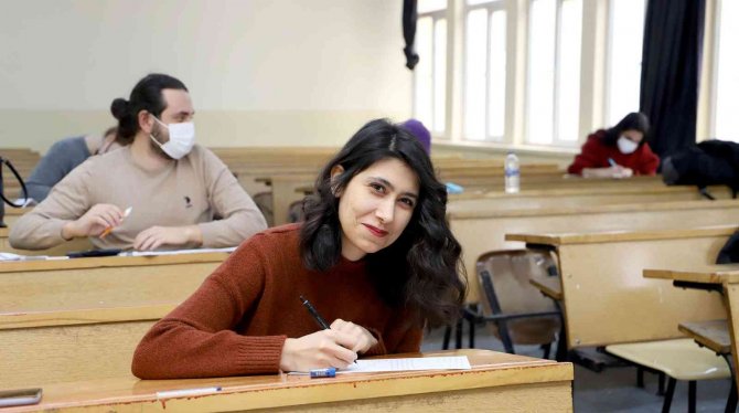 Bilim Ve Teknoloji Üniversitesi 33 Yeni Öğrenci Aldı