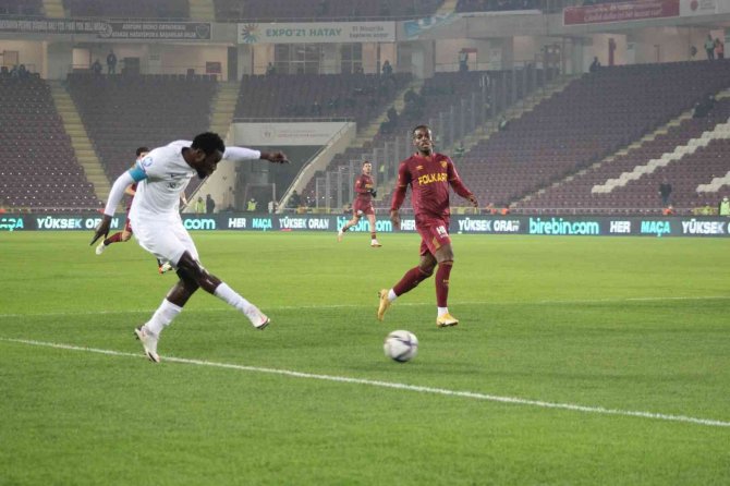 Spor Toto Süper Lig: Hatayspor: 2 - Göztepe: 0 (İ̇lk Yarı)